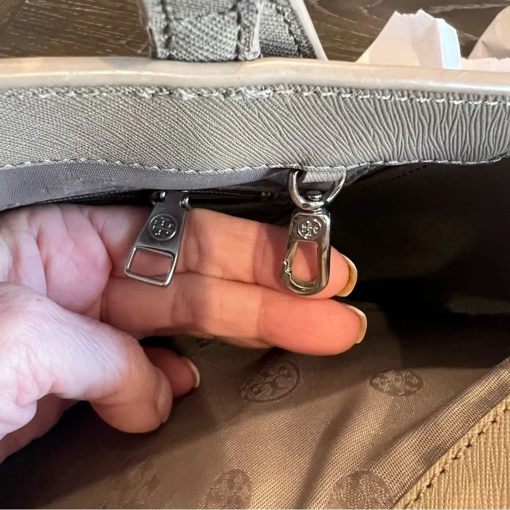 Tory Burch Emerson Carryall Bag - Tan